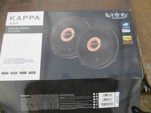 lot 121 image: Kappa 633XT 225 peak watt speakers...