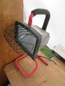 lot 125 image: Freestanding adjustable shopautomo...