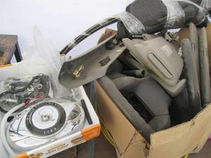 lot 142 image: Misc headliner and steering column ...