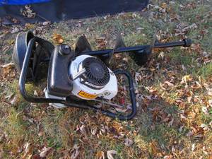 lot 157 image: Jiffy gas powered ice drill with cu...