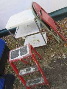 lot 164 image: Portable 3-tier utility shelf, 2-me...