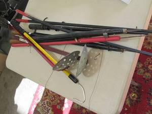lot 176 image: Lot of ice fishing gear and supplie...