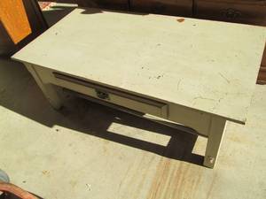 lot 190 image: Shabby Chic mission style single dr...