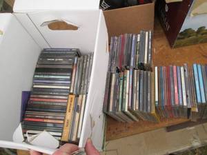 lot 14 image: Large assortment of music cds from ...