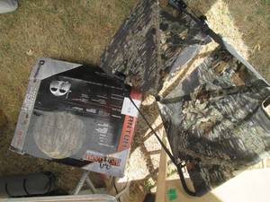 lot 40 image: Quantum spring style pop up hunting...