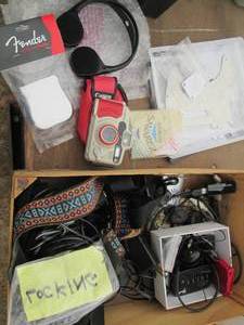lot 74 image: Collection of misc guitar accessori...