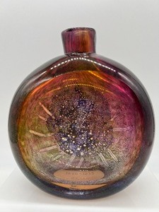 lot 3 image: Artisan KOSTA BODA Signed - Goran Warff - Glass Vase Vessel