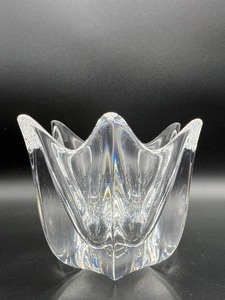 lot 72 image: ORREFORS Art Glass - Belle Tulip Bowl - Sweden