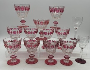 lot 54 image: Vintage Rainbow ART GLASS Classique Cranberry Glasses with 2 WESTON LOUIE Glasses