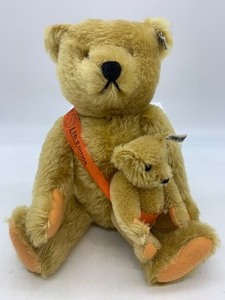 lot 98 image: Vintage STEIFF Mama and Baby Set MIB and LE
