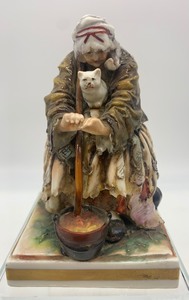 lot 114 image: Vintage RICHARD GINORI Capiodimonte Porcelain Figurine - Italy