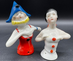 lot 130 image: Pair Vintage Porcelain Half Dolls - Germany - Art Deco  Harlequin
