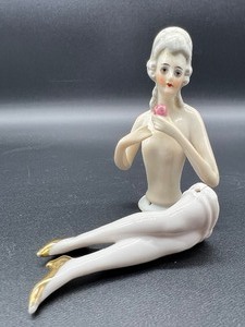lot 133 image: RARE Vintage Porcelain Half Doll with Legs - Germany