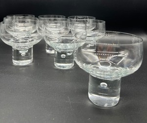 lot 226 image: KOSTA BODA Art Glass - Sweden - MAMBO Champagne Glasses - QTY 9
