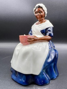 lot 235 image: ROYAL DOULTON Porcelain Figurine - Royal Governors Cook