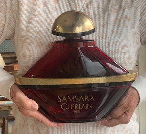 lot 184 image: Vintage Giant Display RedGold SAMSARA GUERLAIN Perfume Bottle