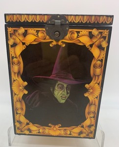 lot 188 image: Vintage WIZARD OF OZ The Wicked Witch of the West Jack in the BoxMusic Box LE