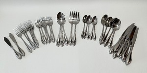 lot 154 image: ONEIDA American Harmony  Arbor  Stainless FLATWARE