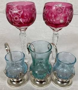 lot 148 image: Nachtmann Traube Cordial 5.5 Cranberry Pink Hand Cut to Clear and Light Amethyst Silver Plated Shot Glasses