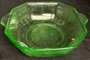 lot 27 image: Green Princess Depression Uranium Glass Bowl