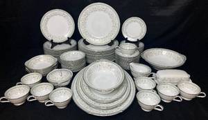 lot 65 image: Noritake China Set Merideth (5918) - Japan