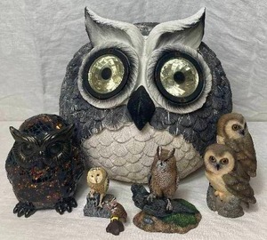 lot 89 image: Owl Collection - Large Solar Owl, Owl Lamp, Barn Owl and Eagle Owl Bronze Sculptures