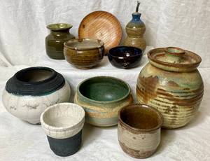 lot 94 image: Studio Pottery Bundle -10 pieces- Variety of Colors & Artists
