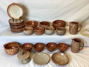 lot 92 image: Vintage Stoneware Pottery by various artists - Orange and Cream