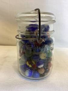 lot 136 image: Vintage Marbles in Atlas E-Z  Seal Mason Jar with Lid & Wire Bail