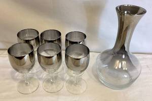 lot 137 image: Decanter Set by Dorothy Thorpe -Decanter and 6 glasses