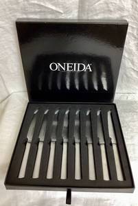 lot 109 image: Oneida Stainless Steel 8-pc Steak Knife Set -new in box