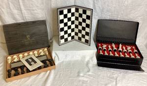 lot 138 image: Chess Sets - Classic Games Collectors Series Ancient Rome 264 B.C. - 14 A.D. and Edition II Napoleon Bonaparte 1804-1814