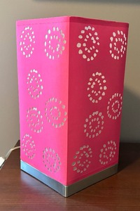 lot 33 image: Pretty Pink Square Table Lamp
