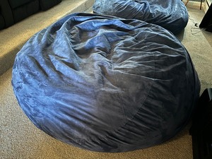lot 22A image: Giant Love Sac Style Bean Bag Chair  Bed