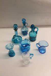 lot 6 image: Collection of 8 Vintage Blue Glass Decorative Vases and Jugs