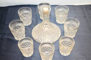 lot 8 image: Set of 8 Vintage Cut Glass Drinking Glasses with Decanter