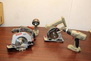 lot 11 image: Lot of 3 Craftsman Power Tools - Circular Saws and Cordless Drill