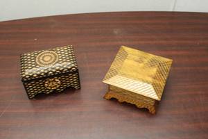 lot 26 image: Set of 2 Vintage Handcrafted Wooden Trinket Boxes - One with Ukraine Origin