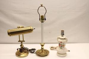 lot 35 image: Set of 3 Vintage Lamps - Decorative Table Lamps