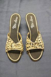 lot 37 image: Pair of Nite Aires Womens Decorative Wedge Sandals - Size 6.5