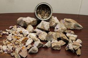 lot 68 image: Assortment of Raw Amethyst Stones - Geological Specimens