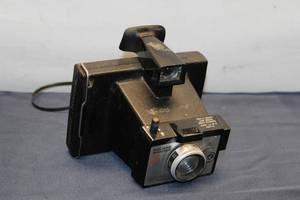 lot 95 image: Used Polaroid Square Shooter 2 Instant Film Camera