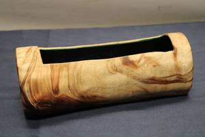lot 103 image: Vintage Handcrafted Wooden Vase - Unique Design
