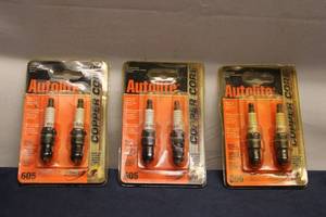 lot 107 image: Set of 3 Autolite Copper Core Spark Plug Packs - Model 605 & 503