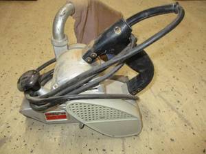 BR- Corded belt sander 3...