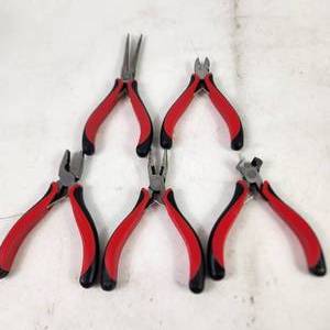 Hyper Tough Five Piece Pliers Set With Zipper Case Great Condition