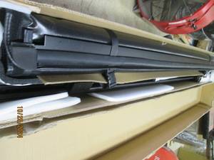 lot 42 image: soft roll up truck bed tommeau cove...