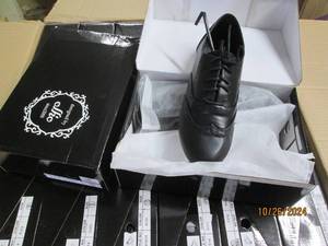 lot 114 image: case of various size shoes 18 pairs...