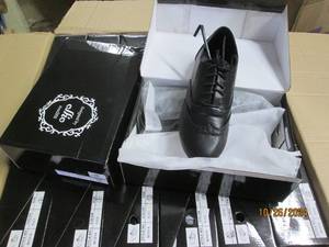 lot 115 image: case of various size shoes 18 pairs...