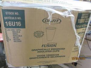 lot 124 image: case of 1000 16 oz hotcold cups...
